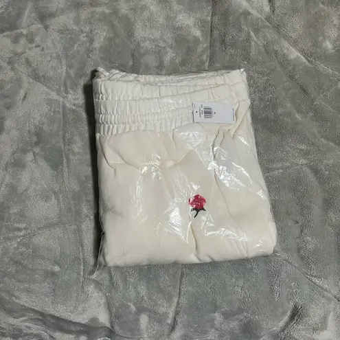 Old Navy White  Jogger Pants