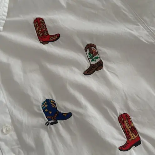 Casey Coleman Embroidered shirt EUC White Size L