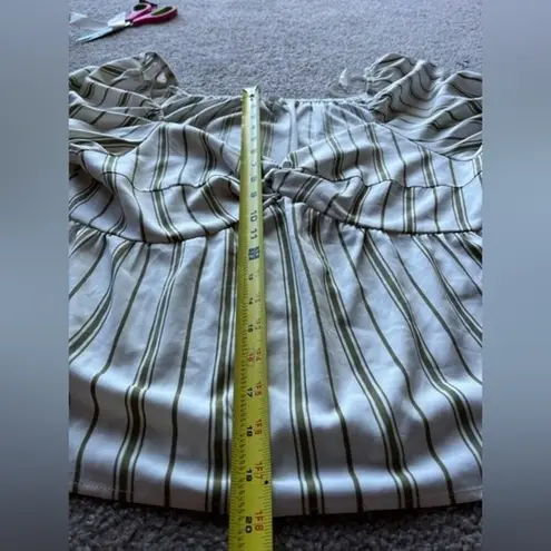 Society + Stitch Women’s Plus Size Green White Striped Tie V