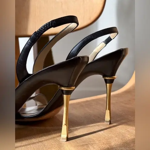 Bottega Veneta  Gold Buckle Heels Size 38/7/12