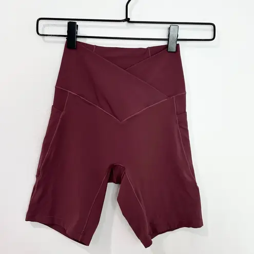 Halara Softlyzero High Waisted Crossover Side Pocket Yoga Biker Shorts 7"