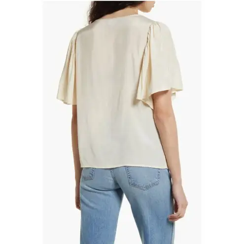 VERO MODA NWT Aware by Tilly Split Neck Blouse Chardonnay Floral Size Large