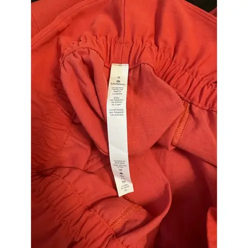 LULULEMON Women’s TRIP TAKER SKIRT Size 8 Carnation Red Relaxed Paperbag EUC