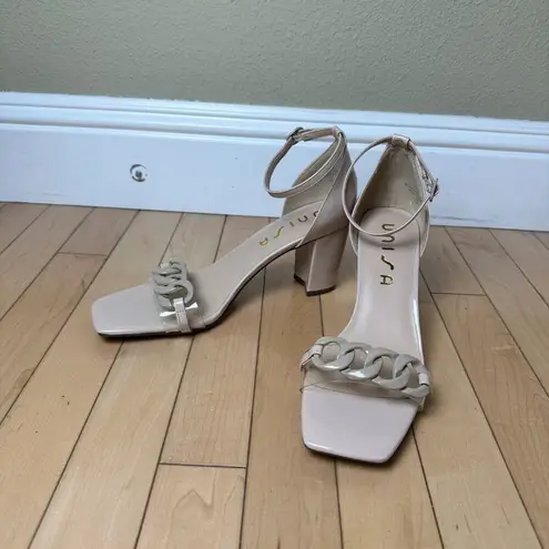 Unisa Nude Neutral Chain Link Detail Heels Sandals Size 9.5 Patent