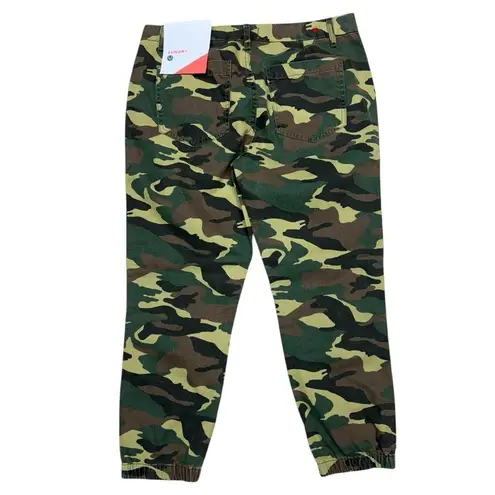 Sundry Camo Pants with Rainbow Stripe Accents Size 30 NWT Lightweight Summer