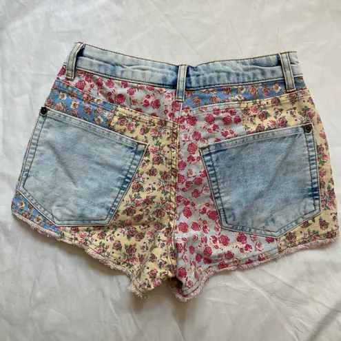 Farm Rio Floral Leopard Print Patchwork Denim Shorts Yellow, Pink Size 25 NWT