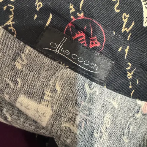 Allie Coosh Shirt Jacket Womens M Black button up Asian lettering Lagenlook Size M