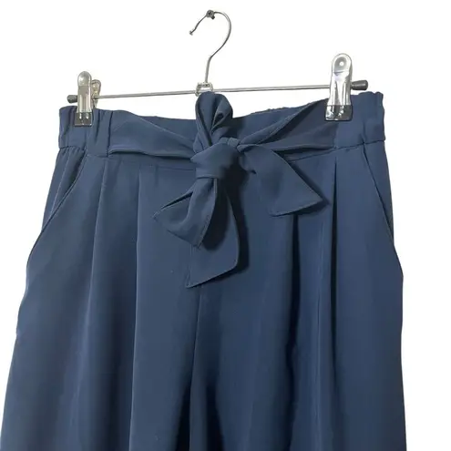 Lululemon Noir Crop Pants Women’s Size 4 Navy Wide Leg Relaxed Minimalist Blue