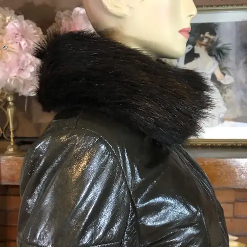 FRATELLI ROSSETTI BROWN LEATHER & BEAVER FUR COLLAR BOMBER JACKET (40) Size undefined