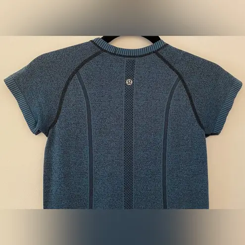 Lululemon Blue Short Sleeve Tight Athletic Top Women’s Size Unknown