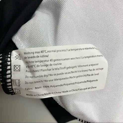 IN’VOLAND Women’s Black Swimsuit Top, Asymmetrical Hem Padded Size 18W New