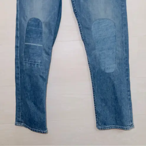 MOTHER Superior The Tomcat Button Fly Jeans in Kneeling on Stones women's 25 Blue - Image 6