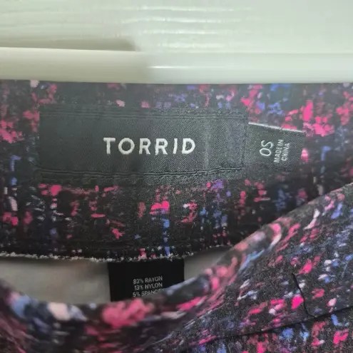 Torrid  Pull-On Relaxed Taper Studio Luxe Ponte High-Rise Pant Size 12S