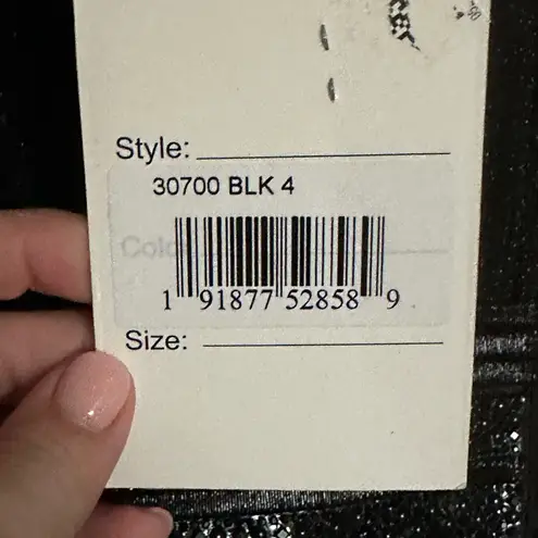 Mac Duggal Black Shimmering Pleated A-line 3/4 Sleeve Full Length Gown NWT