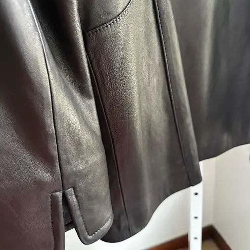 Ellen Tracy 100% genuine Black Leather Jacket lined with pockets