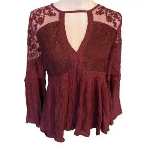 American Eagle  Outfitters Floral Mesh Flare Peplum Burgundy Top Women. M…