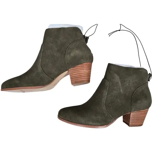 Violet & Red Olive Cupid Bootie Stacked Block Heel 6 NWT Green