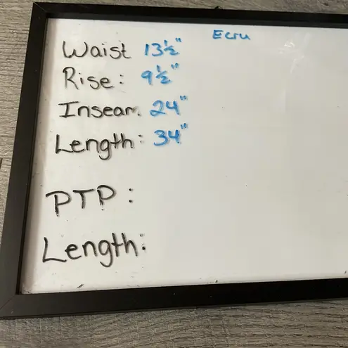 Ecru The La Cienega Stovepipe Jean Size 24 Olive Green Frayed Hem High Rise