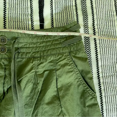 Banana Republic  Green High Rise Belted Drawstring Button Up Safari Shorts size 2