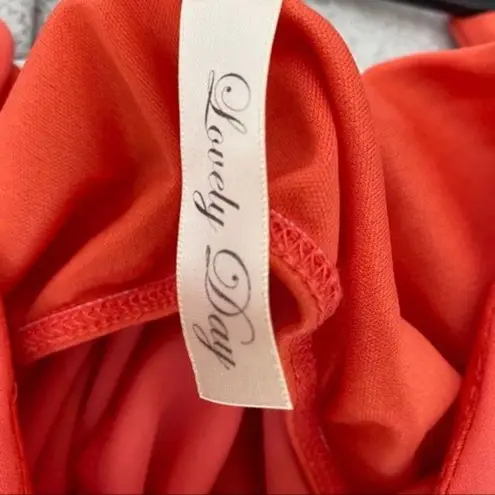 Lovely Day sz S spaghetti strap crop top