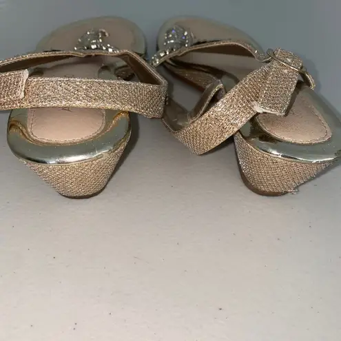 Andiamo Gold Leaf Rhinestone Sparkle Kitten Heeled Wedge Sandals Shoes 8.5 8 1/2