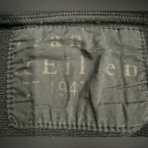 Frank & Eileen DONEGAL
Unforgettable Sweatshirt Skirt British Royal Navy Blue L