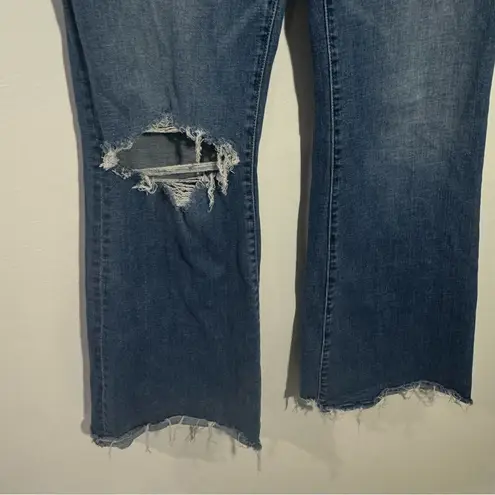 American Eagle  Stretch Super High Rise Flare Ripped 2762 Size 14