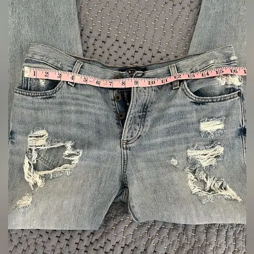 Lucky Brand  distressed crop jean size 27/4​