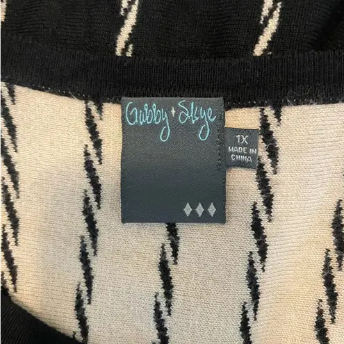 Gabby Skye Women Sweater Dress 1X Black Tan Stripe Swing Hem Trendy Office