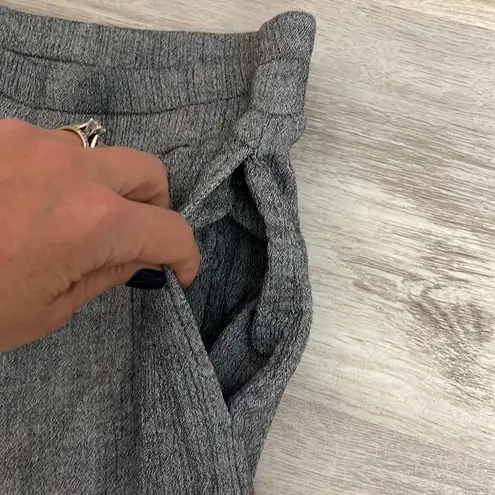 Comfy USA Heather Gray Elastic Waist Pull On Cropped Pants Size XS