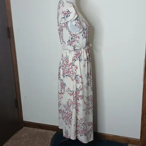 Sienna Sky  White Floral Ruffle Sleeve Dress Size Medium