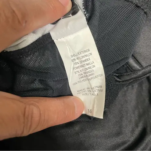 Longitude Floral Strapless One
Piece Swimsuit size 16