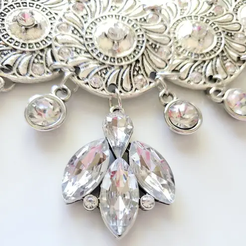 ZARA New!  Glass Stones Choker