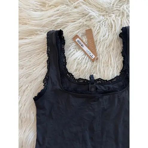 SKIMS Fits Everybody Lace Tank Onyx Size Medium