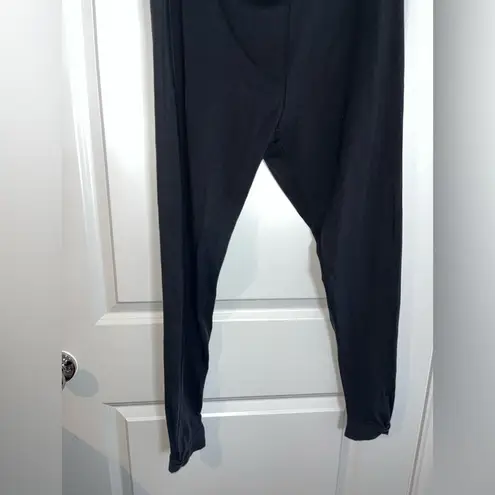 SO Women’s Sz XL Black Basic Essential Ankle Keyhole Cut-Out Fitted Leggings