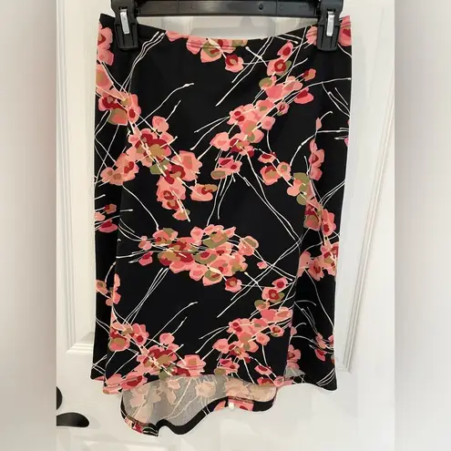 Max and Cleo Black Pink Floral Stretch Asymmetrical Skirt Women’s Size XS