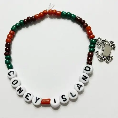 Tour Friendship Bracelet Coney Island Evermore w/ Charm White