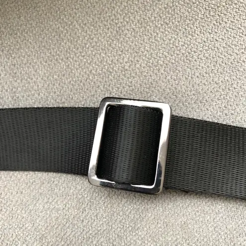 Alo Yoga Explorer Fanny Pack Black