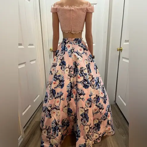 Ellie Wilde Two Piece Light Pink Floral Prom Formal Dress Size 0