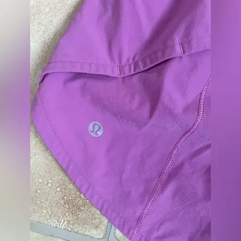 Lululemon  ATTACK THE TRACK SHORT 4" ENCHANTED IRIS ZIPPER POUCH SIZE 4 TALL - Image 3