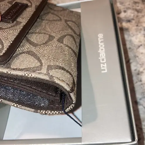 Liz Claiborne Brown & Tan  Wallet NWT