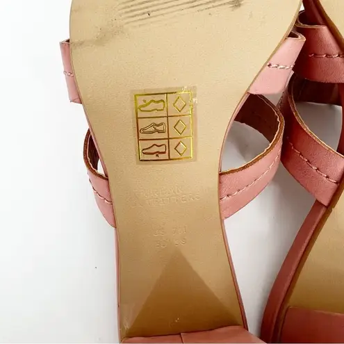 Urban Outfitters  Jackie Cut Out Faux Leather Sandals 7 Pink