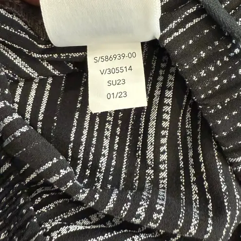 Athleta  Black White Amara Stripe Arrival Ankle Pull On Pants Size 4 P Petite