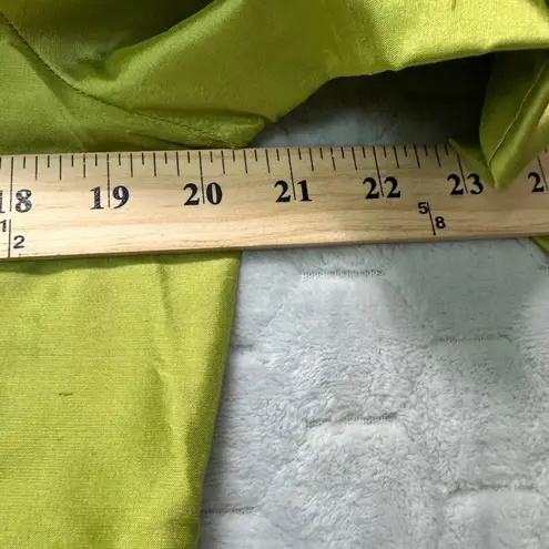 Rafaella Green Silk Button Down Shirt Womens 10 Vintage Y2K Minimalist Career