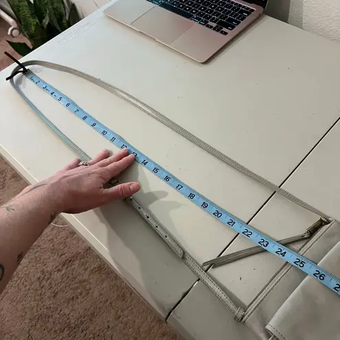 HOBO Amble Light Ash Gray Genuine Leather Mini Wallet Crossbody Bag