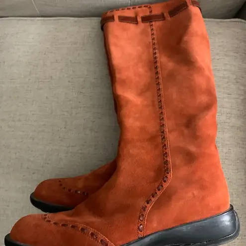 Tod's Tod’s Suede Burnt Orange Boots