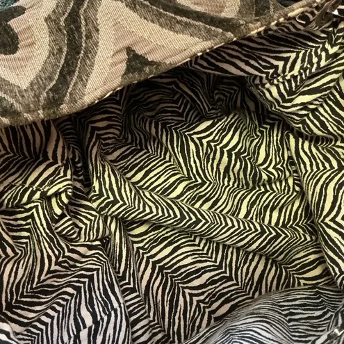 Lexi Winn Tapestry n Velvet Hobo Bag Red