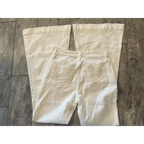 Shyanne Mid Rise Bootcut Denim Jeans White 28x34 Womens 28 x 34 NWT Cowgirl