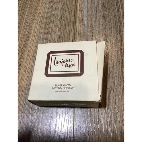 Toujours Moi Corday Fragranced Unicorn Necklace Vintage Collectible Gift White