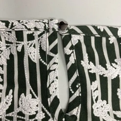 CEST. 1946, Women's Olive Green, floral Top, Sz M Size M